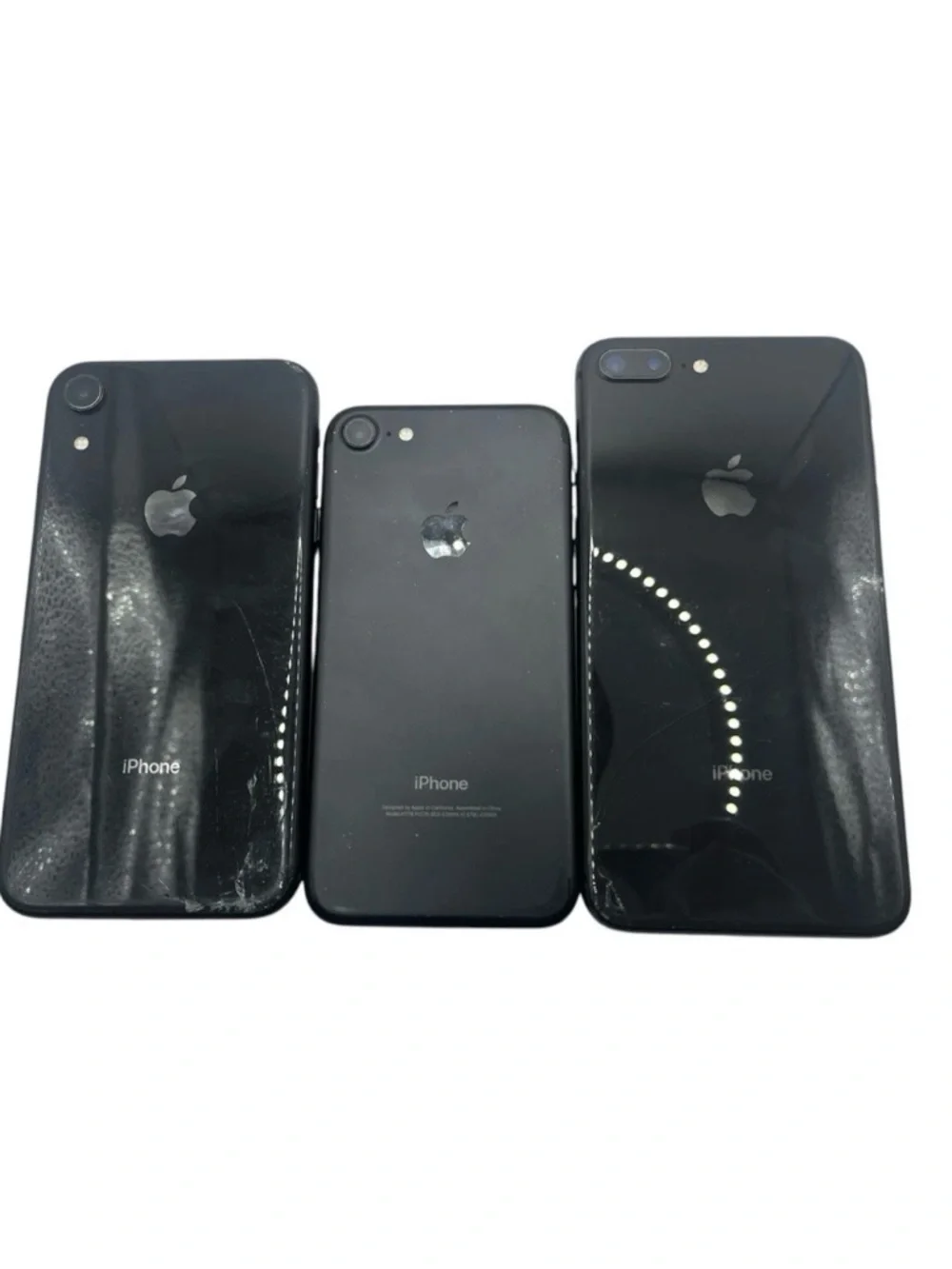 Lot Of iPhones For Parts iPhone 7, iPhone XR, iPhone 8Plus 64GB Turn On See Desc